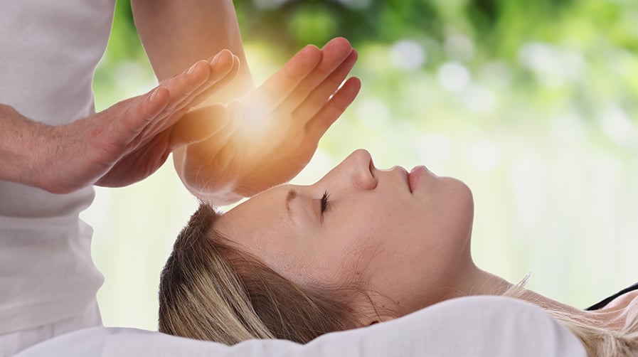 Massage et soins énergétiques